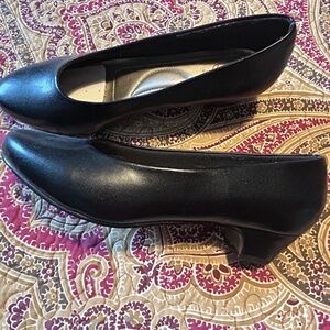 Women’s Shoes from Soft Styles